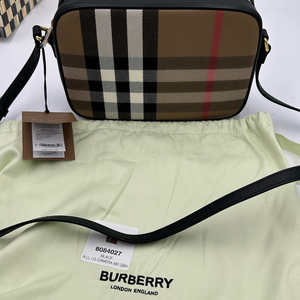 Women's Burberry check, canvas, and leather camera bag made in Italy - Picture 2 of 14